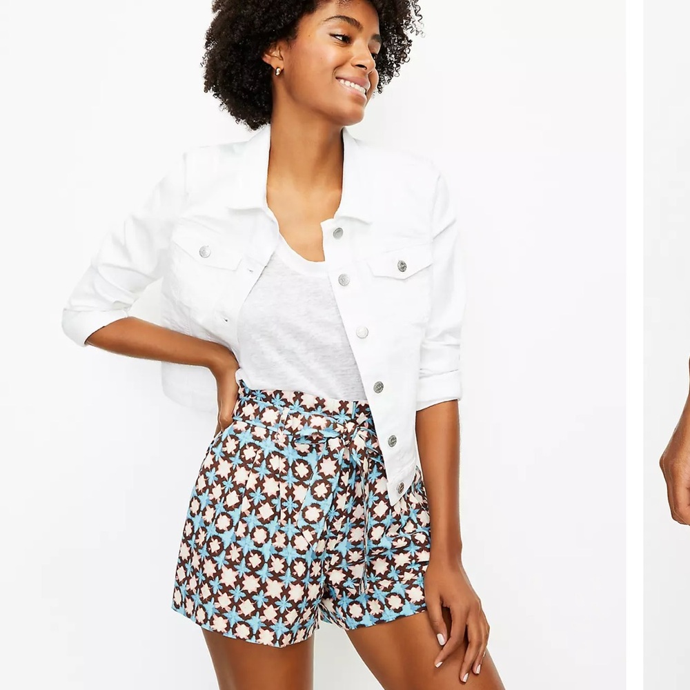 Floral Patterned Women's Shorts